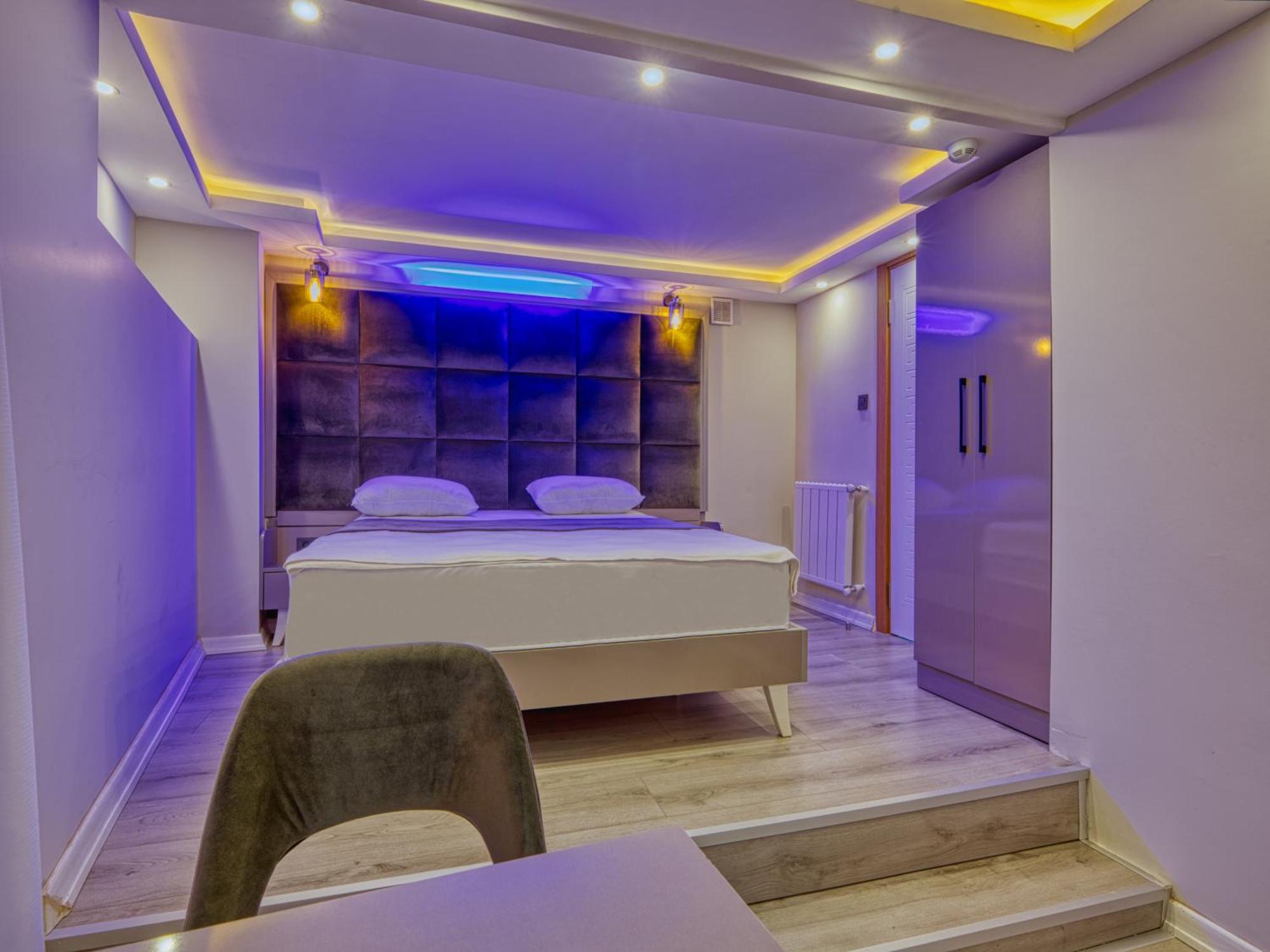 Отель Galatagreenapplehotel 3*