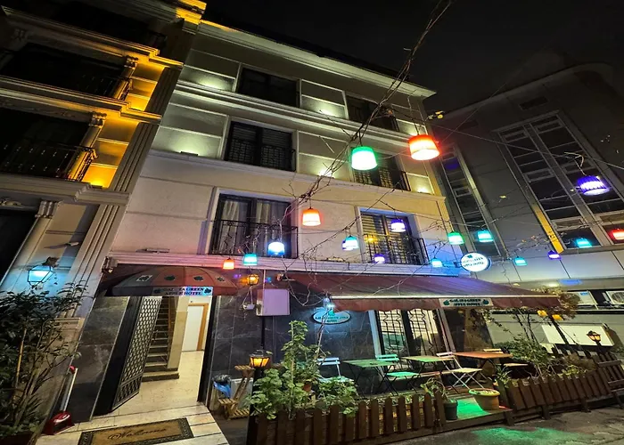 Galatagreenapplehotel